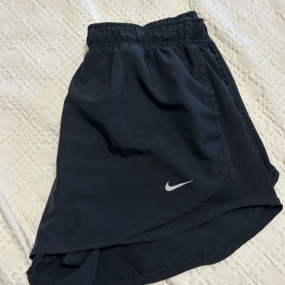Nike Black Athletic Shorts size L women’s